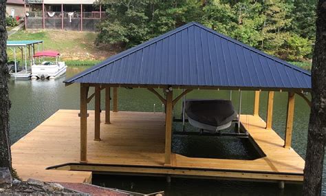 how to build a boat house